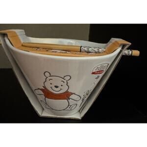 Winnie the Pooh Noodle bowl NWT